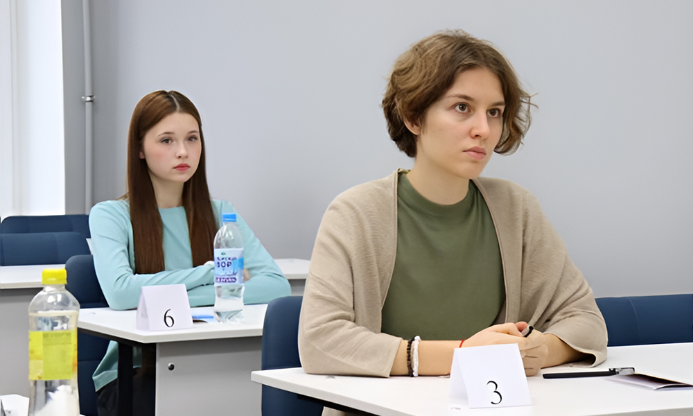 Шесть омских школьников приняли участие в олимпиаде по испанскому языку