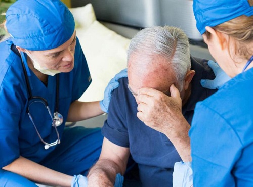 Омичам расскажут о признаках инсульта