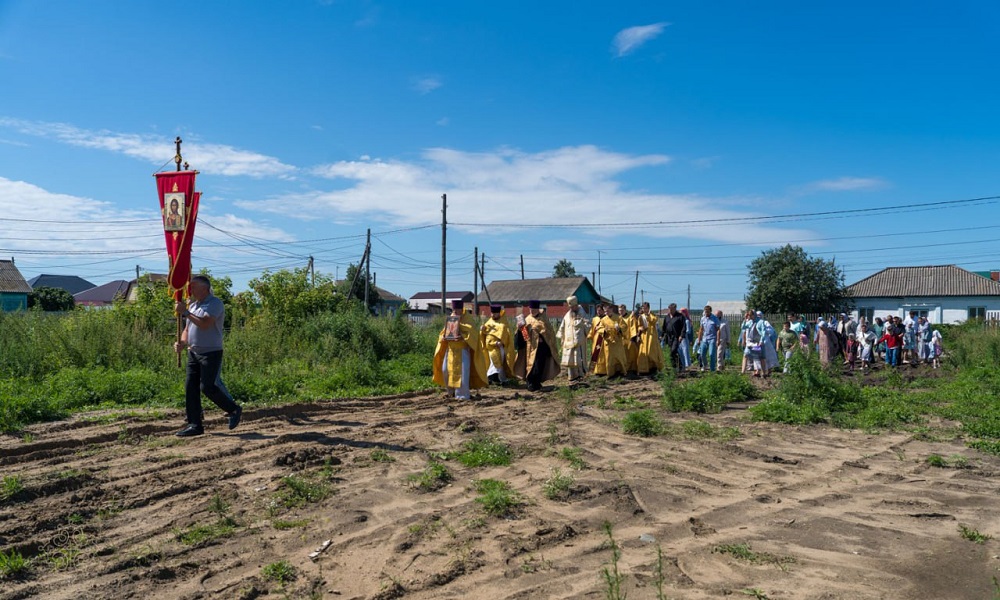 В Усть-Заостровке возобновят строительство нового храма