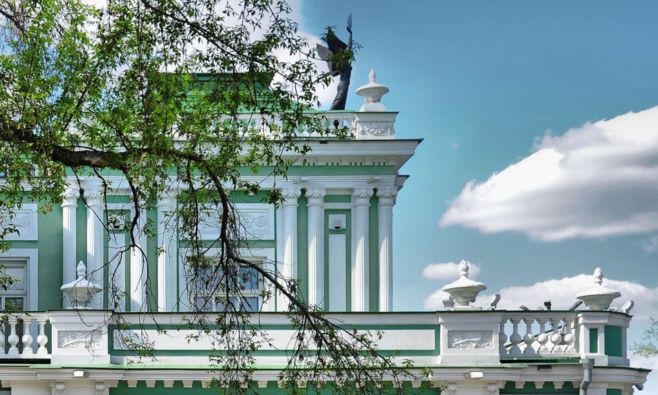 Омская драма покажет 8 спектаклей в Тюмени