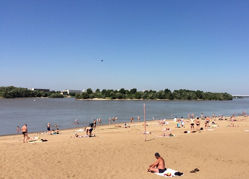 Омича поймали на берегу Иртыша с наркотиками