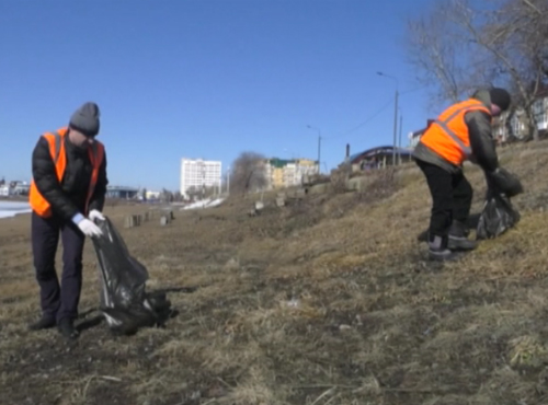 С территории Омска уже вывезли 800 кубометров мусора