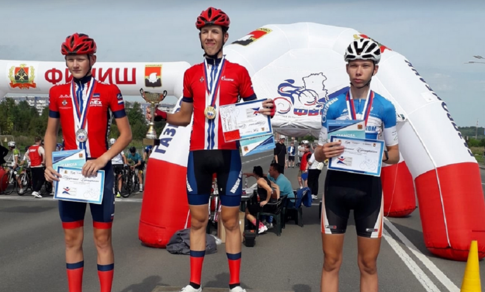Омские велосипедисты вернулись из Кемерова с медалями