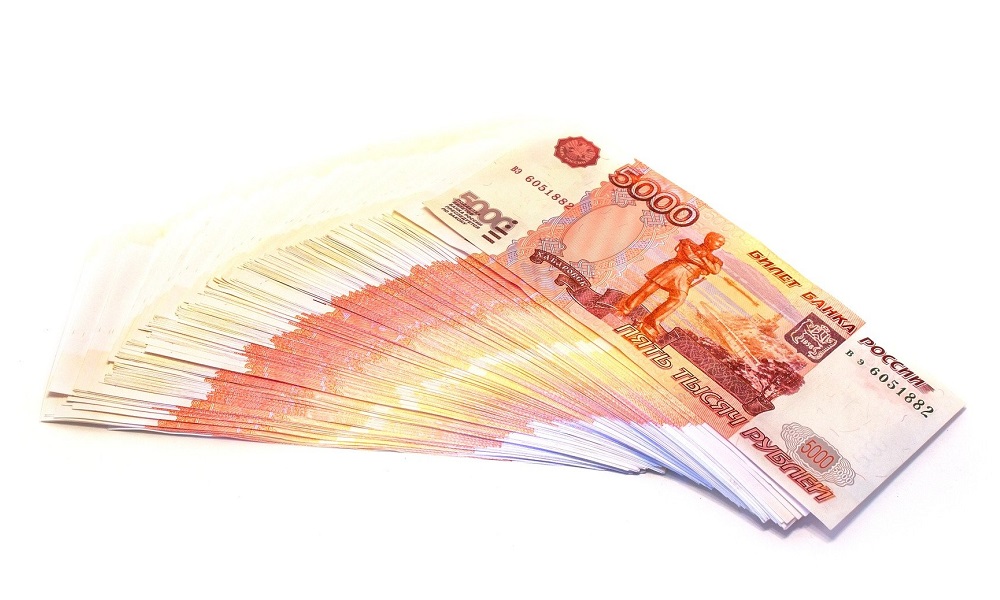 Омич расплатился за свои покупки поддельными купюрами 