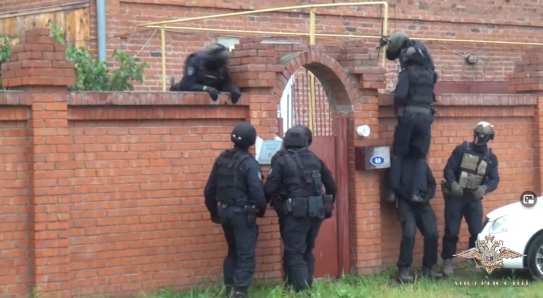 Силовики занялись центрами реабилитации под Омском, где людей могли удерживать силой