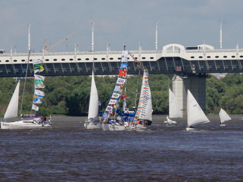 Яхта "Сибирь" отправилась из Омска в кругосветное путешествие
