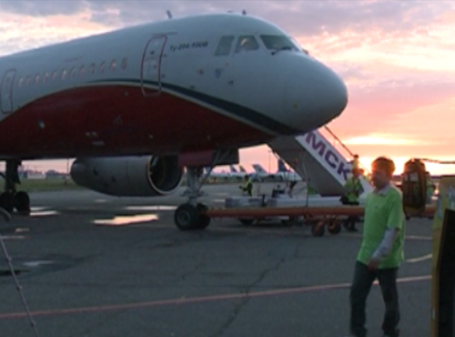 В Омске вновь не смогли приземлиться самолёты