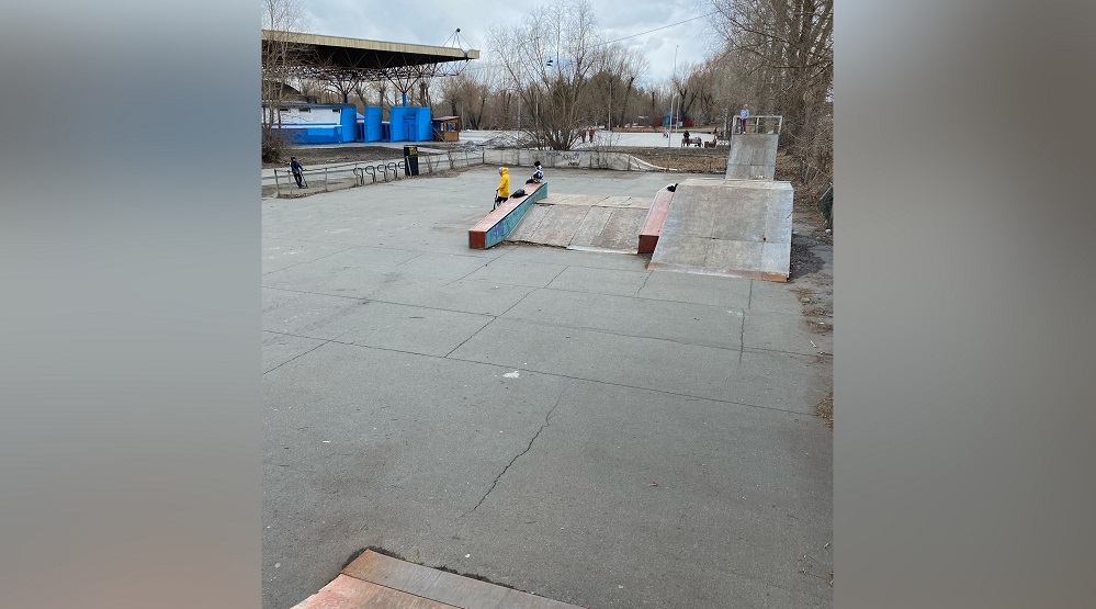 В Омске на Зелёном острове отремонтируют и перенесут скейт-парк 