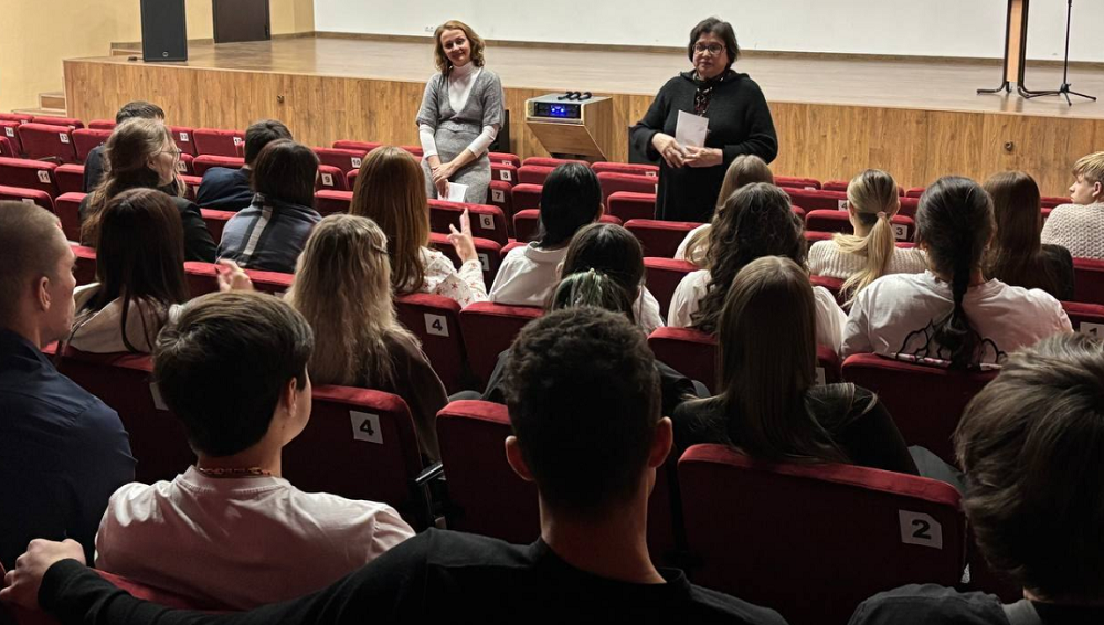 В Омской гуманитарной академии приняли «Демографический десант» 