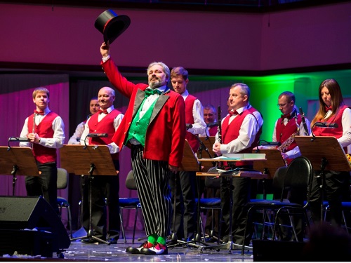 Омская филармония приглашает на "Танцевальный микс"