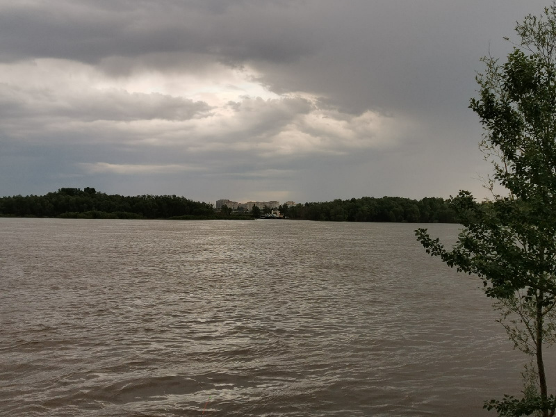 В Омске видимость ухудшена из-за дыма пожаров