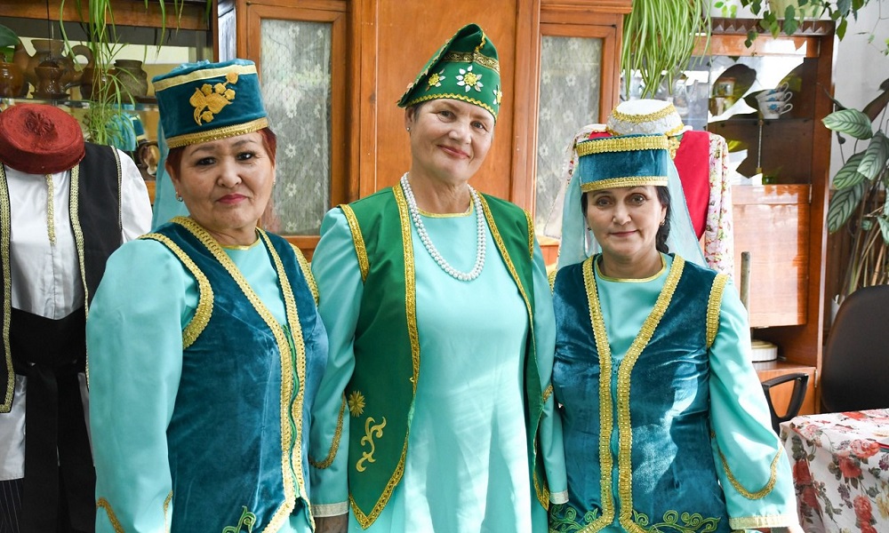 В Центре русской традиционной культуры «Родники Сибирские» прошла фотосессия в национальном костюме