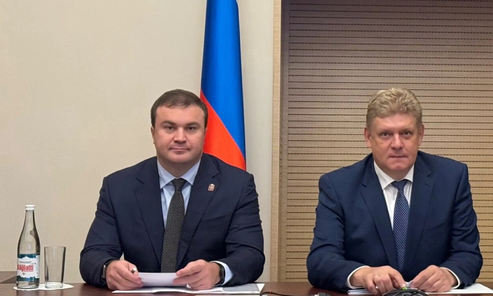Виталий Хоценко и Анатолий Серышев провели рабочую встречу в Москве