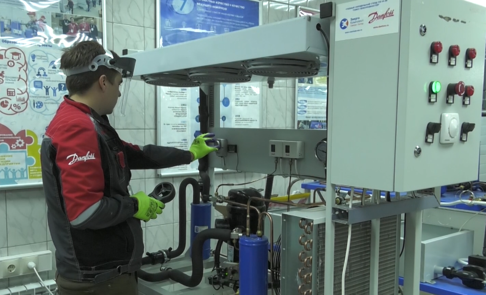 Омские выпускники чаще всех в России находят работу