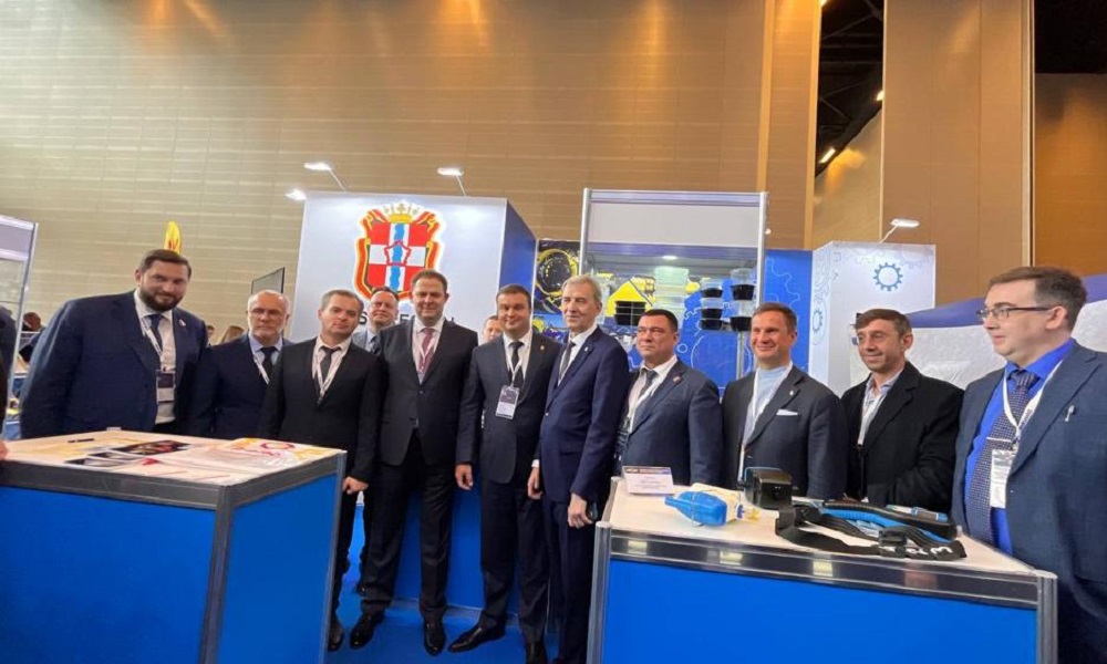 Виталий Хоценко презентует продукцию омских производителей на международной конференции InRussia