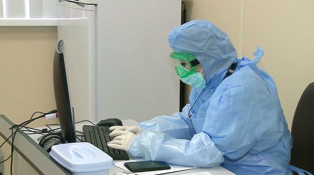 Роспотребнадзор: омичи заражаются риновирусами и коронавирусом