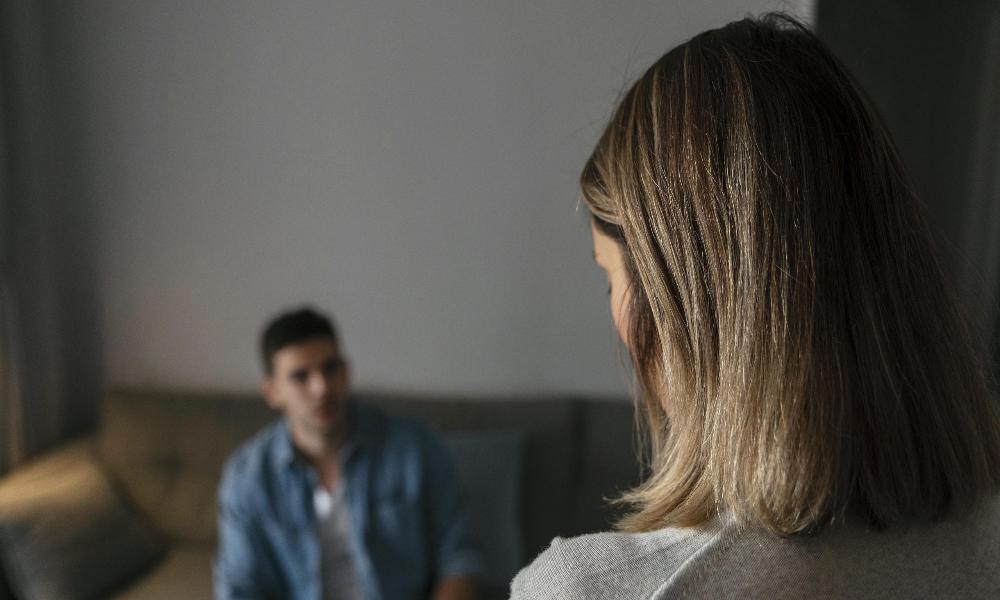 52% омичей пытались изменить своего партнёра в отношениях