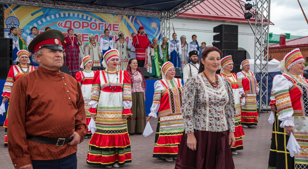 Омичи смогут хором спеть известные песни на фестивале «Душа России» 