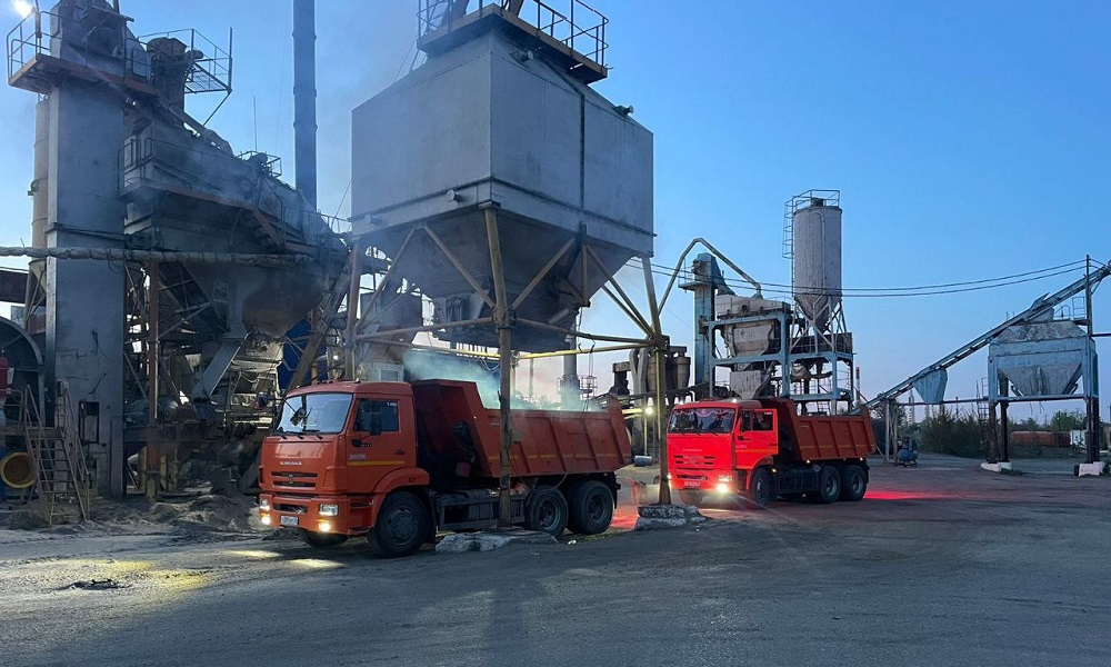 Омский асфальтобетонный завод наращивает темпы производства для ремонта дорог и тротуаров