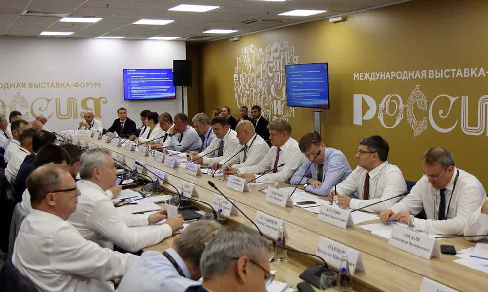 Совет при полномочном представителе и Совет МАСС обсудили социально-экономическое развитие СФО до 2035 года