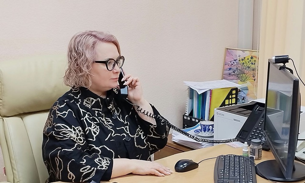 В министерстве образования Омской области провели прямую линию, посвящённую вопросам профилактики буллинга