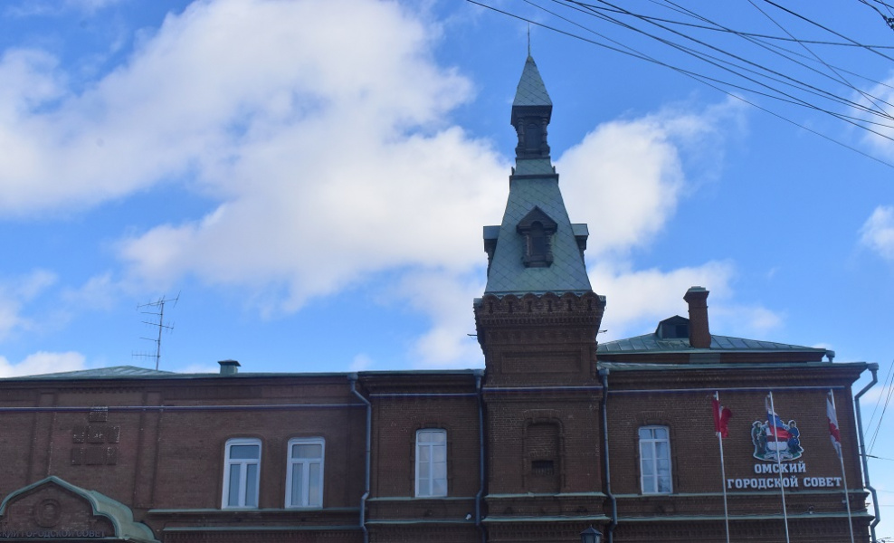 В омском горсовете обсудят повышение арендной платы за землю под гаражами