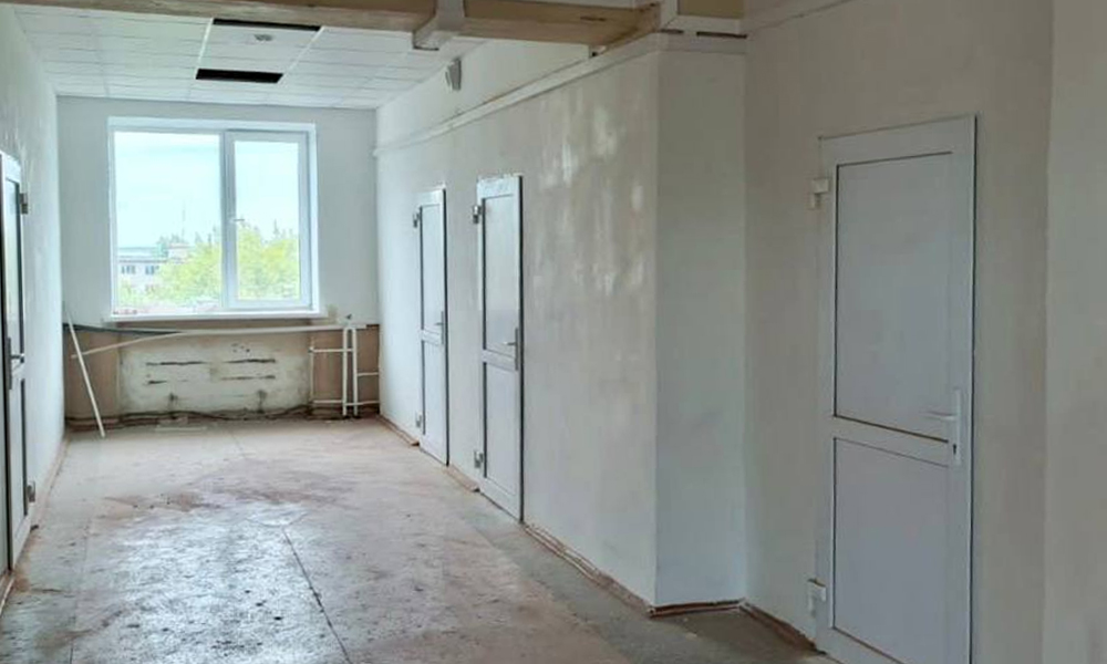 В Марьяновке продолжается капремонт поликлиники