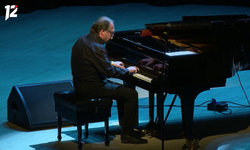 Маэстро Даниил Крамер предлагает омичам проникнуться «Энергией блюза» (12+)