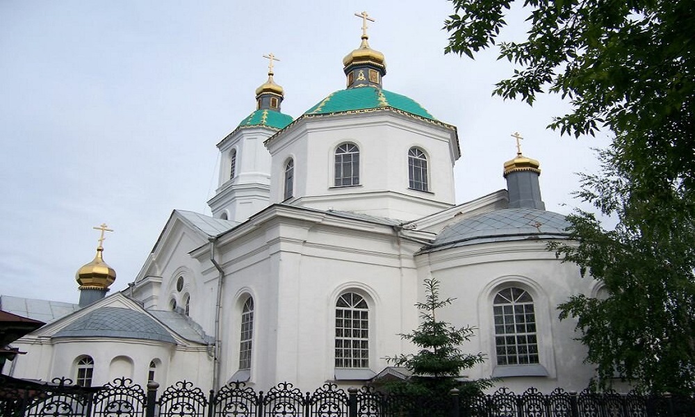 Омский бизнесмен прокомментировал строительство у Крестовоздвиженского собора