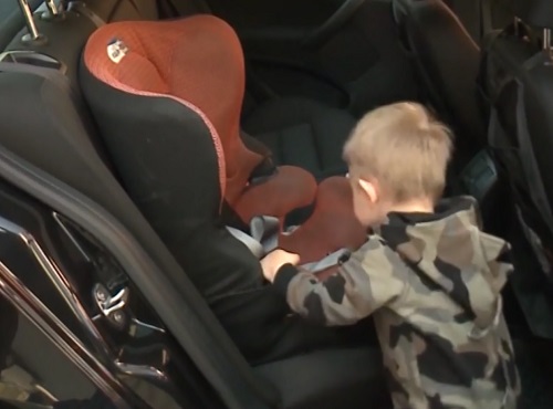 Главный госавтоинспектор России предложил ограничить скорость при перевозке детей