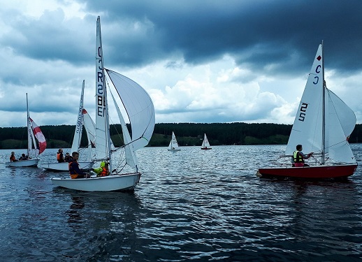 Юных омичей приглашают на бесплатные занятия парусным спортом