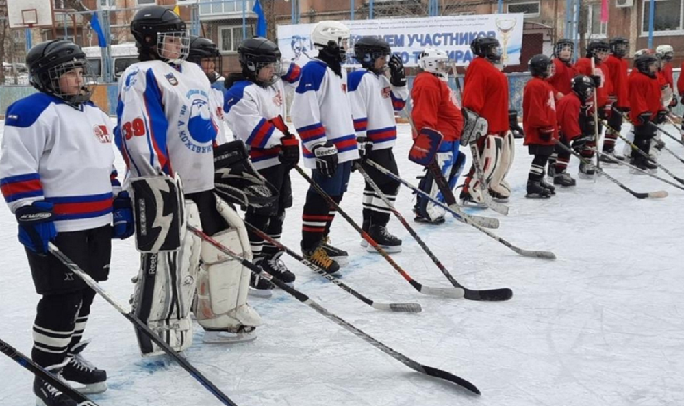 Сильнейшую в городе дворовую хоккейную команду выявили в рамках турнира «Омские орлята» 