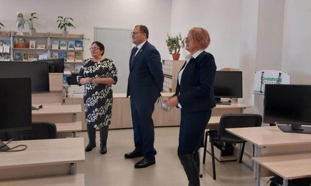 Павел Коренной: «Омская область работает над созданием современных условий для обучения и развития детей»