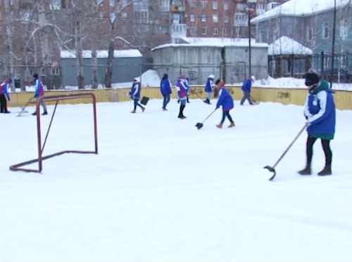 "Снежный десант" поможет омским ветеранам
