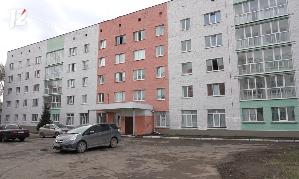 В Омске проверили отремонтированные общежития омского аграрного университета