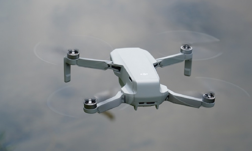 Омич запустил квадрокоптер над музеем «Старина Сибирская» и получил штраф