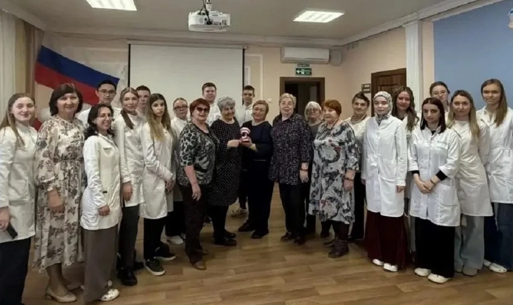 В омском комплексном центре «Пенаты» проходит цикл занятий для пожилых по когнитивному здоровью