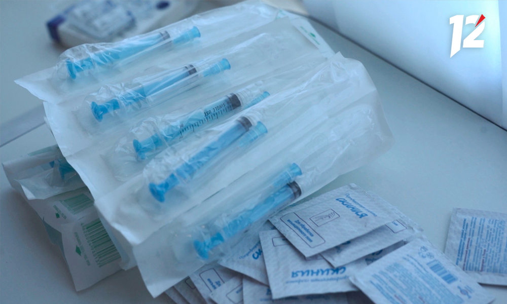 За сутки в Омской области 221 человек заболел коронавирусом