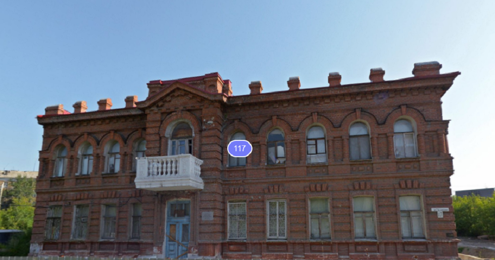 Минимущества Омской области отсудило здание, проданное стоматологической клинике 