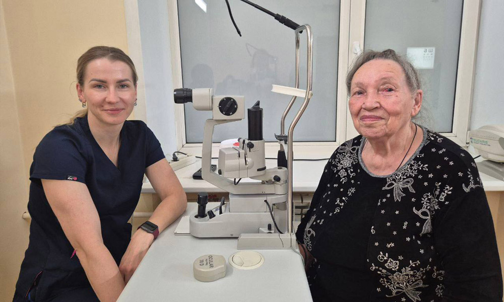 В Омской области врачи вернули зрение пожилой пациентке