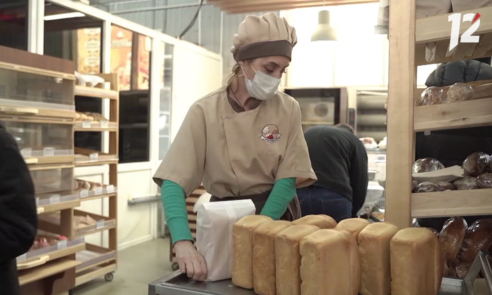 В Омской области Роспотребнадзор проверил качество хлебной и кондитерской продукции