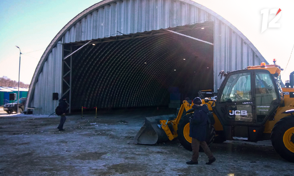 Angar_traktor_sklad.png Angar_traktor_sklad.png