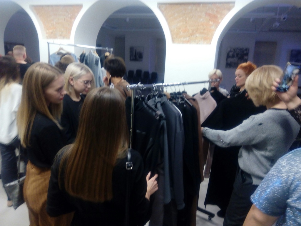 вешалки.jpg вешалки.jpg