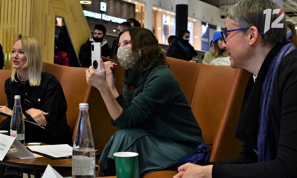 Mega_5.png Mega_5.png