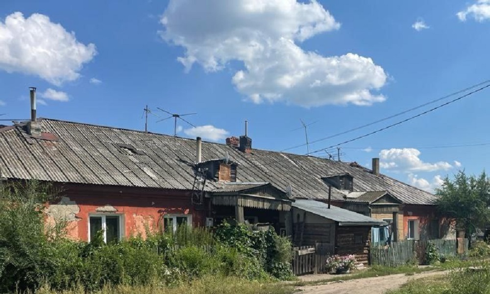 Мэрия Омска отремонтирует обвалившийся потолок дома на 3-й Чередовой