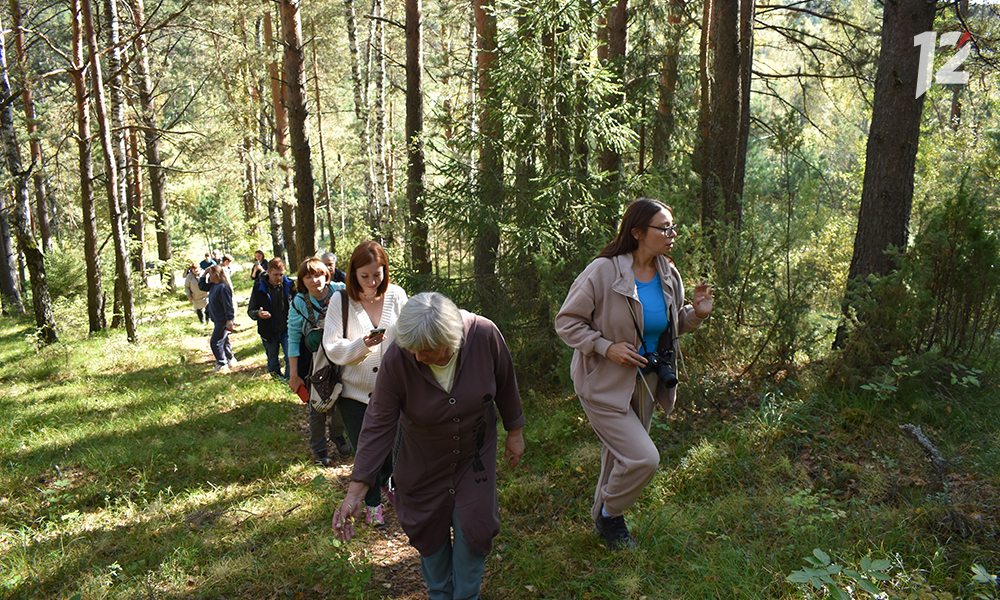 Реликтовый бор, горные тропинки, лесные реки: за что село Екатерининское называют «Омской Швейцарией»