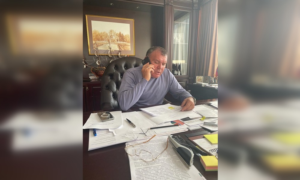 Депутат Госдумы от Омской области Александр Ремезков в дистанционном режиме провёл приём омичей