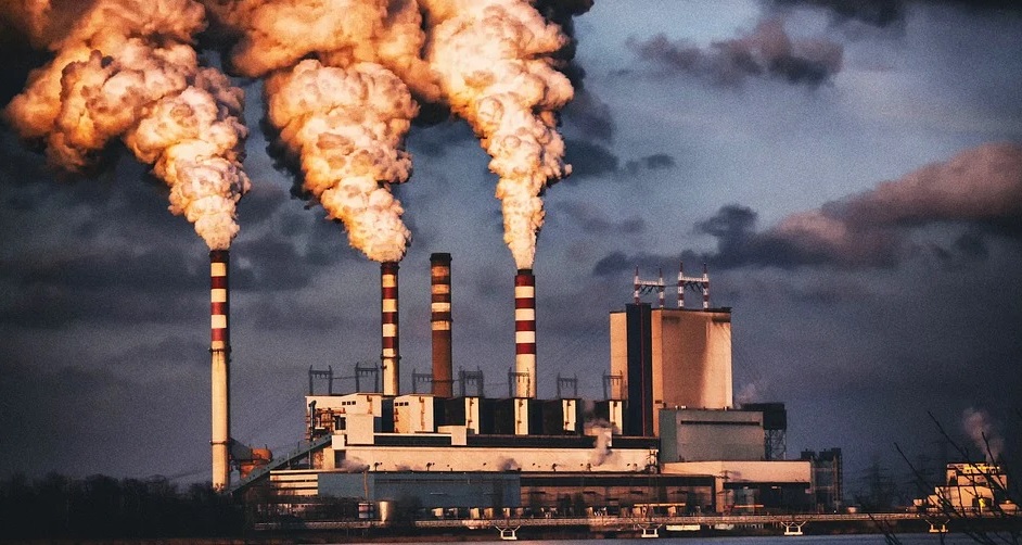 Три крупных омских предприятия получили предписания за вредные выбросы в атмосферу