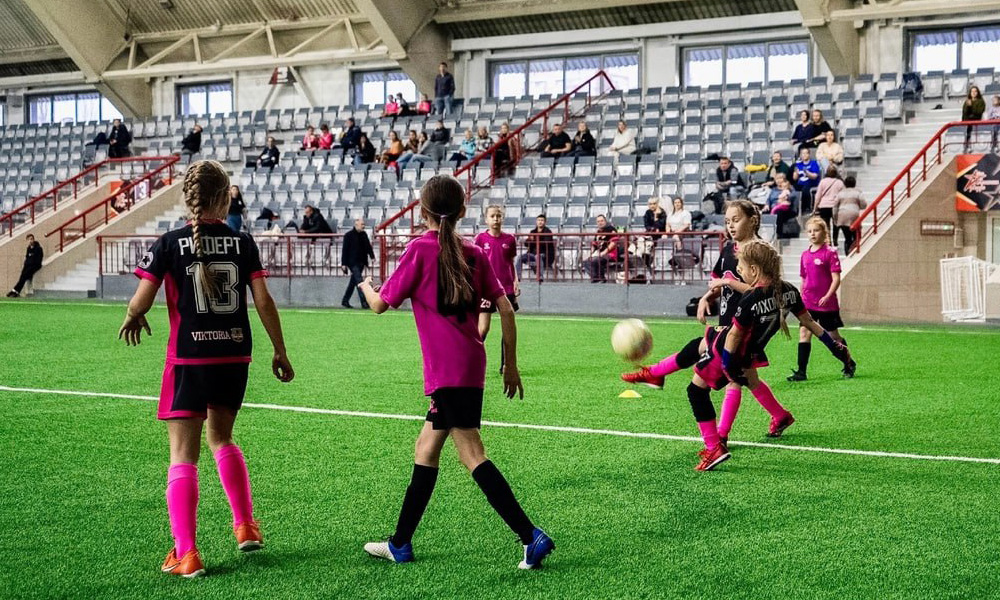 В Омске состоялось первенство региона по футболу среди девушек