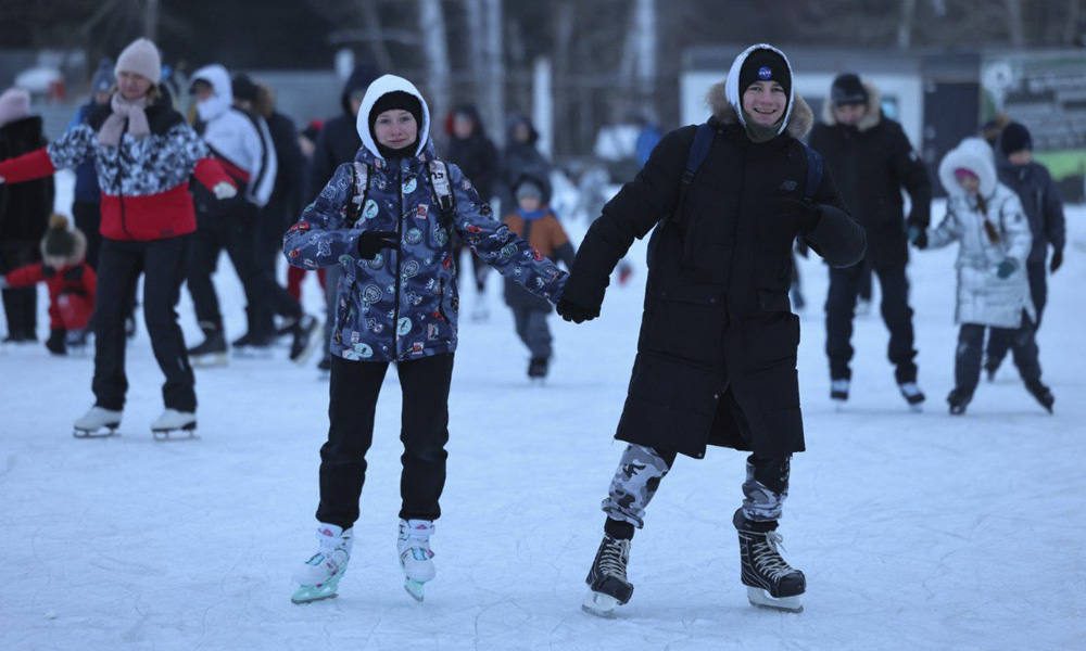 В Омске спортивный комплекс «Юность» имени С.С. Бовкуна» открыл сезон массовых катаний